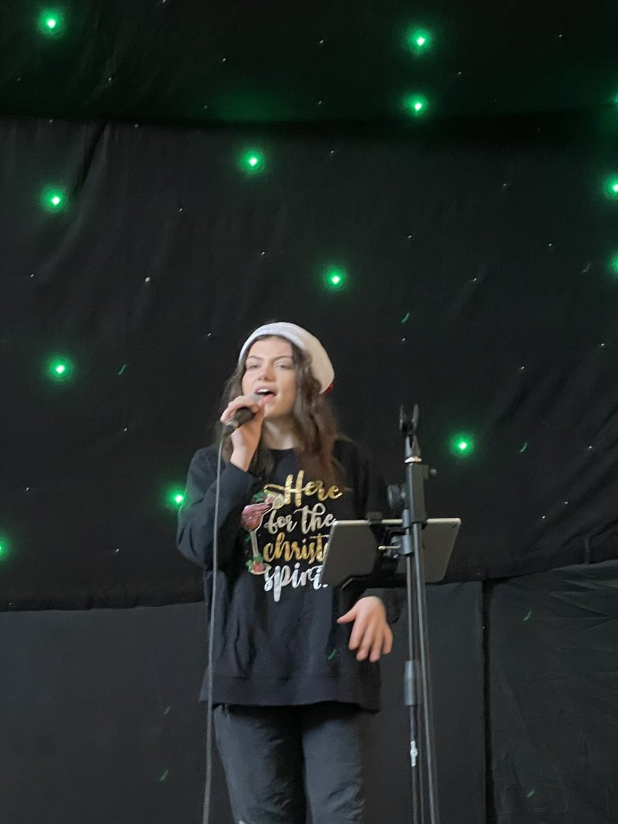Singing <a href="/RHSSuffolk/">Royal Hospital School</a>  <a href="/Romasworlduk/">Roma</a>  #singing #festivefun #RHSChristmasFayre #Letmusicunite