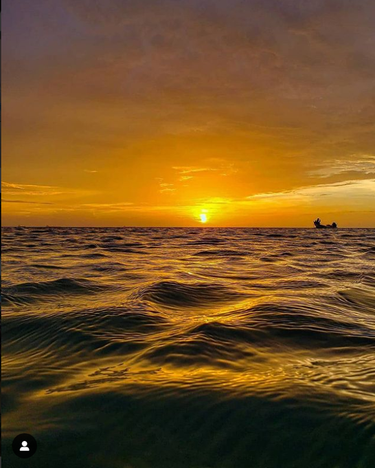 ReporteYa's tweet photo. #11Dic #Venezuela 
@Manuel_NaranjoR: "Con esta bonita postal del mar bajo el cielo de la Península de Paraguaná, les deseamos feliz sábado a nuestros seguidores". https://t.co/BE9rgjhfIR