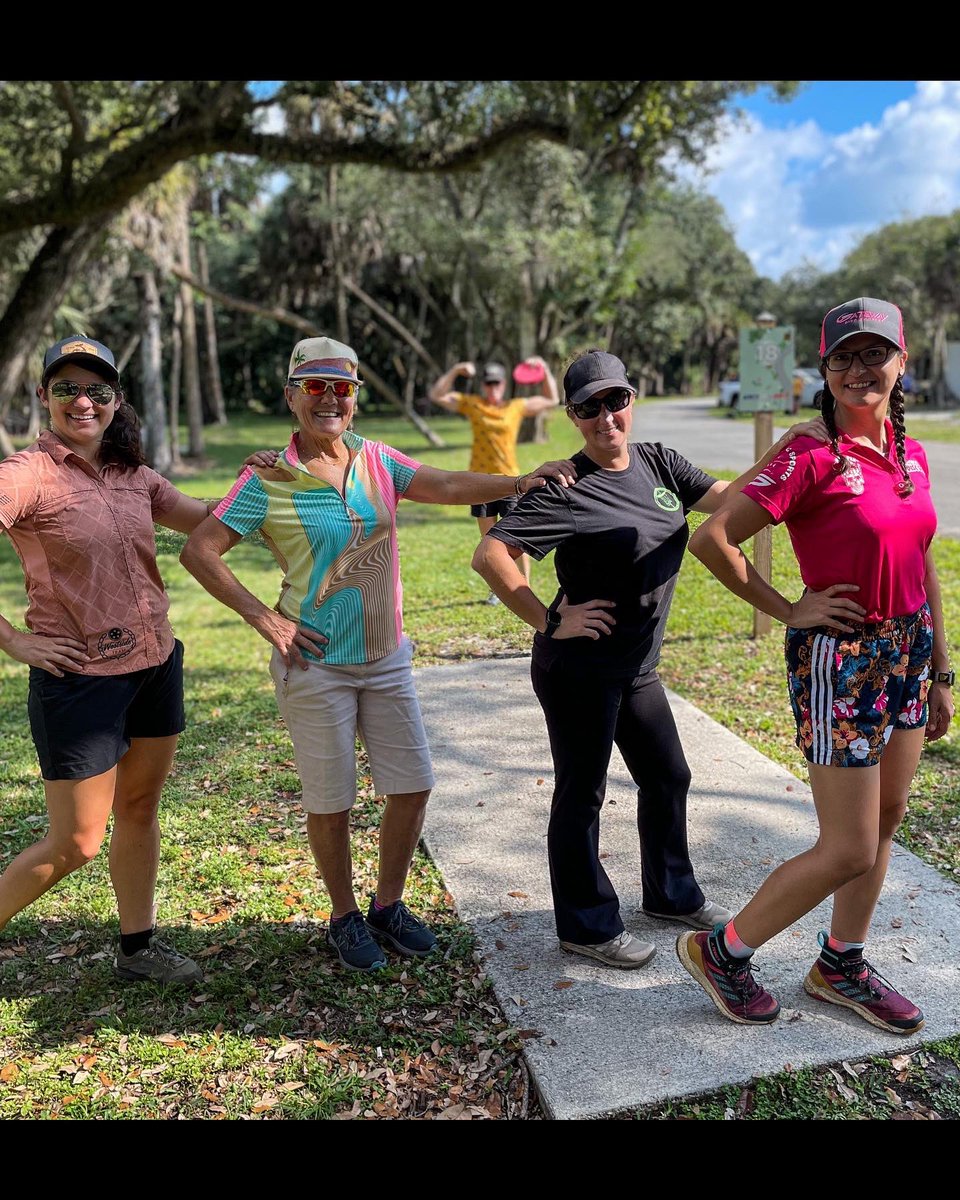 lfish_discgolf's tweet photo. South Florida Open:RD 1
Snyder park is one of my absolute favorites! Itโs picturesque, with water, palms, and these ladies! ๐คฉ
Totally worth the 26 hr drive. Remember to stretch & foam roll! See you on the course @ 11:30EST. ๐ฅ
#discgolf #recoverhard #journal #gatewaydiscsports https://t.co/rbeAcoXeMY