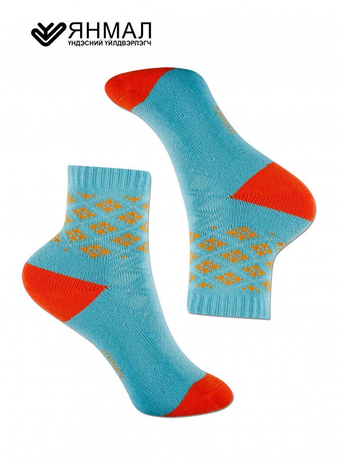 Янмал, Монгол оймс эднүүс жинхэнэ үндэсний үйлдвэрлэгч болсон юм билээ. Ноосоо угааж, самнаж, ээрээд оймсны утсаа өөрсдөө хийдэг болсон байна лээ.