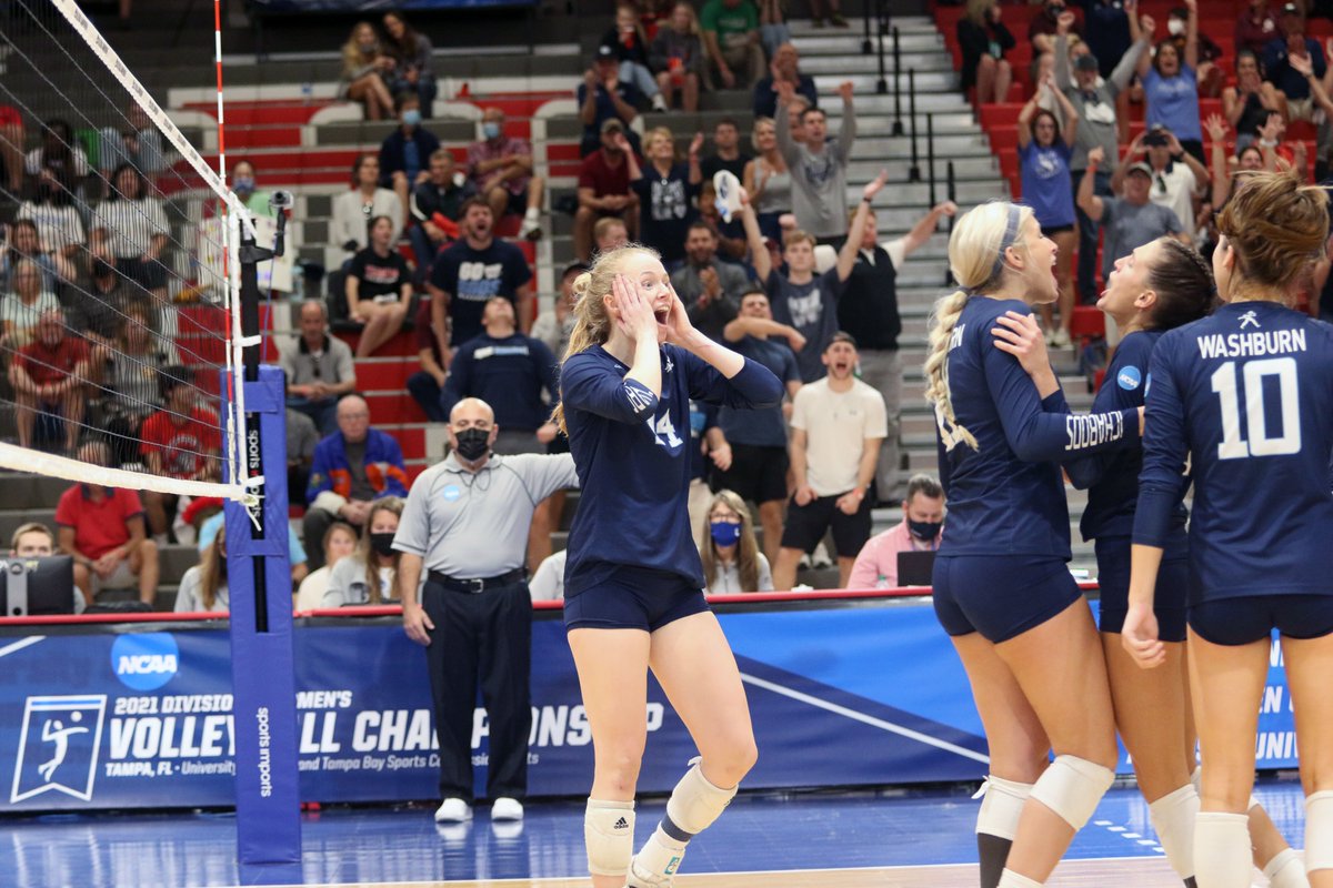 Last night was 𝕖𝕝𝕖𝕔𝕥𝕣𝕚𝕔. ⚡ #GoBods