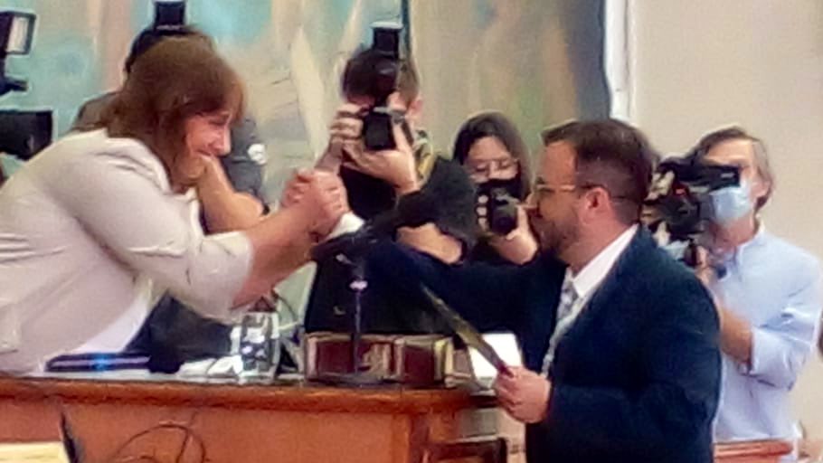 llanzon's tweet photo. ¡Si juro!

Un orgullo representar a la gente de Tigre con los principios de siempre y la mirada en el futuro. Gracias @segundocernadas y todo el equipo de @Juntos_Tigre 
@MarcelaCesare @fito_leber @xpereyra72 @Nicolas_Massot @juanfurnari @maxipicco @CoquePonde @sofiabravook https://t.co/dWTiBJ6POH