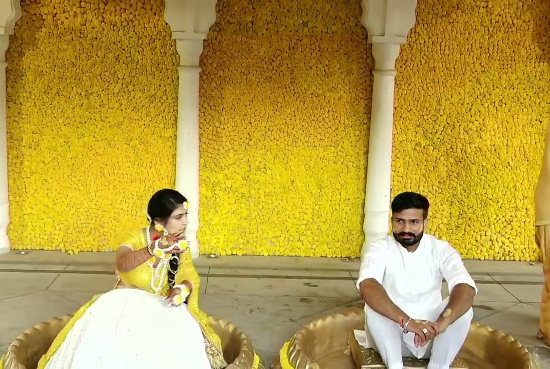 Othe dekhla kidr dekhi jna bndraa jeyaa🙈🤣