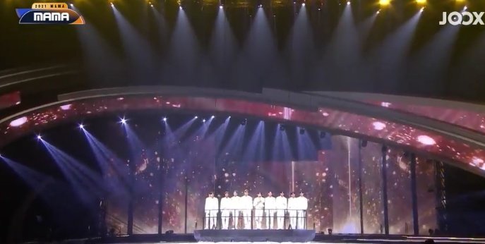 Lisa_2703097's tweet photo. WANNA ONE FOREVER ❤️❤️ #2021MAMA https://t.co/1M4aXfR2eK
