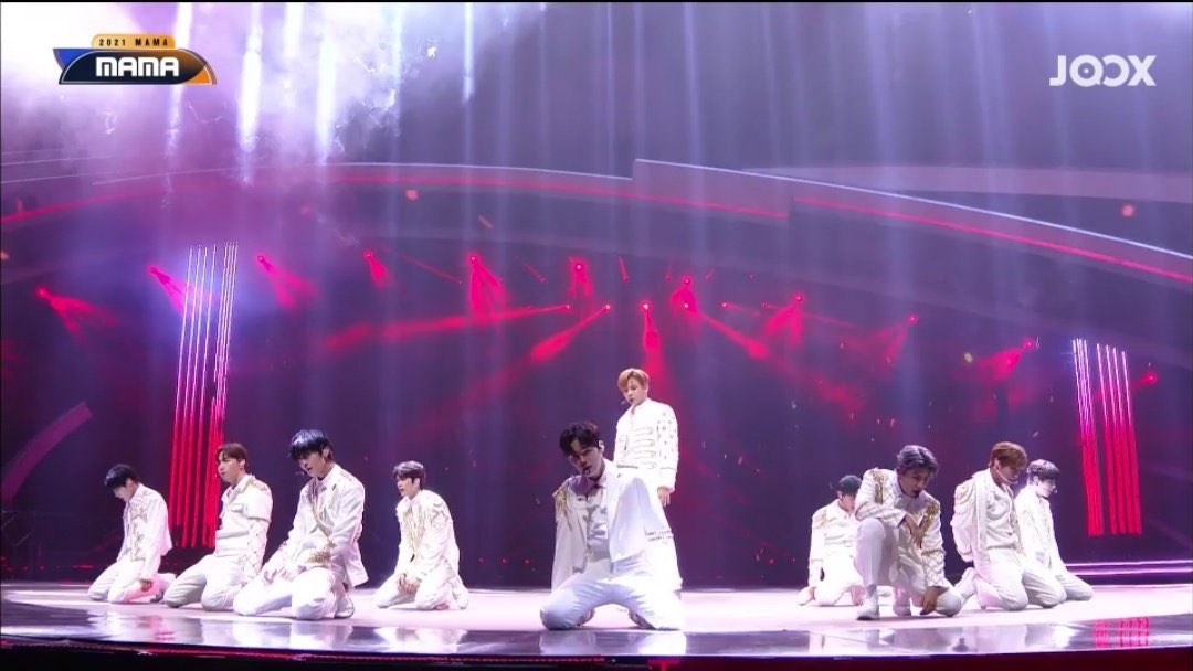 najaemined's tweet photo. one of the most memorable part of this event is that we got to see wanna one again on stage 🤍
my wannable heart is crying ㅠㅠ #WANNAONEISBACK #MAMA2021 https://t.co/yzpTzjUut1