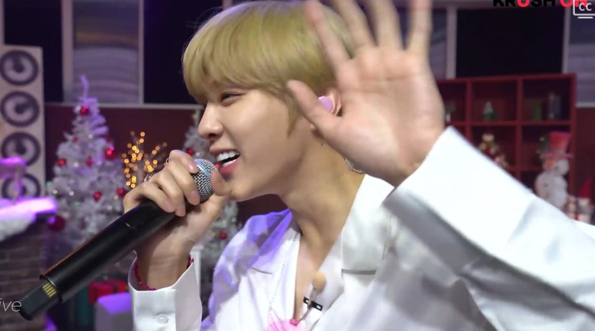 bluerose_KWS's tweet photo. His laugh is the prettiest ❤️❤️❤️ https://t.co/82xYVMYdhz