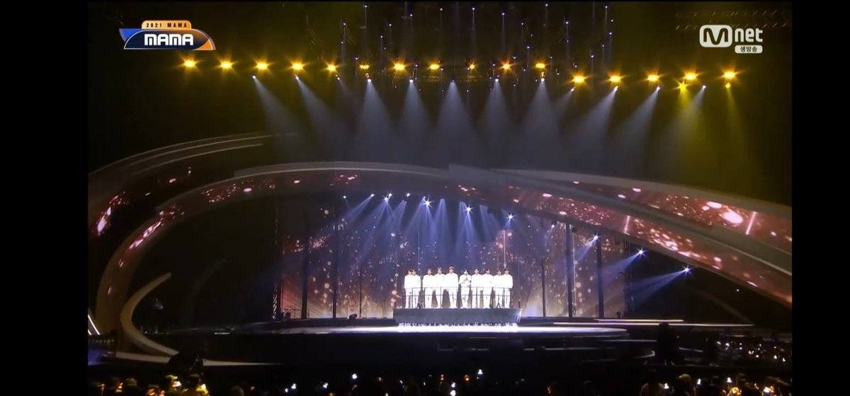 tlwn_at's tweet photo. GAK BISA BUAT BERENTI NANGIS LIAT PERFORM MEREKA😭😭😭♥️WANNA ONE SARANGHAE😭😭😭😭😭😭
#WannaOne #WANNAONEISBACK #WANNAONECOMEBACK #WannableTime https://t.co/vSBys5pNLW