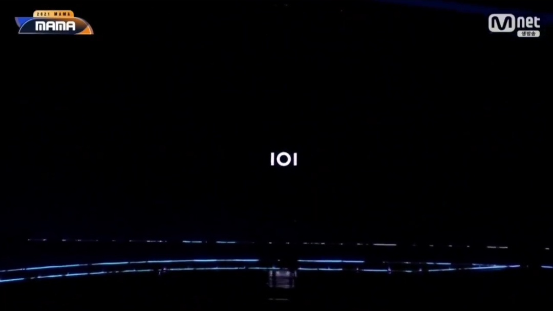 kmnwuvx's tweet photo. I SAW IOI AND I JUMPED LMAO😭😭 https://t.co/oR2c1AVsse