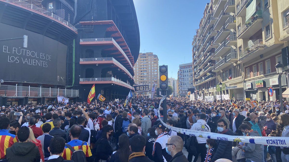 Hui estem on toca estar.
#LimGoHome <a href="/valenciacf_vale/">Valencia CF</a>