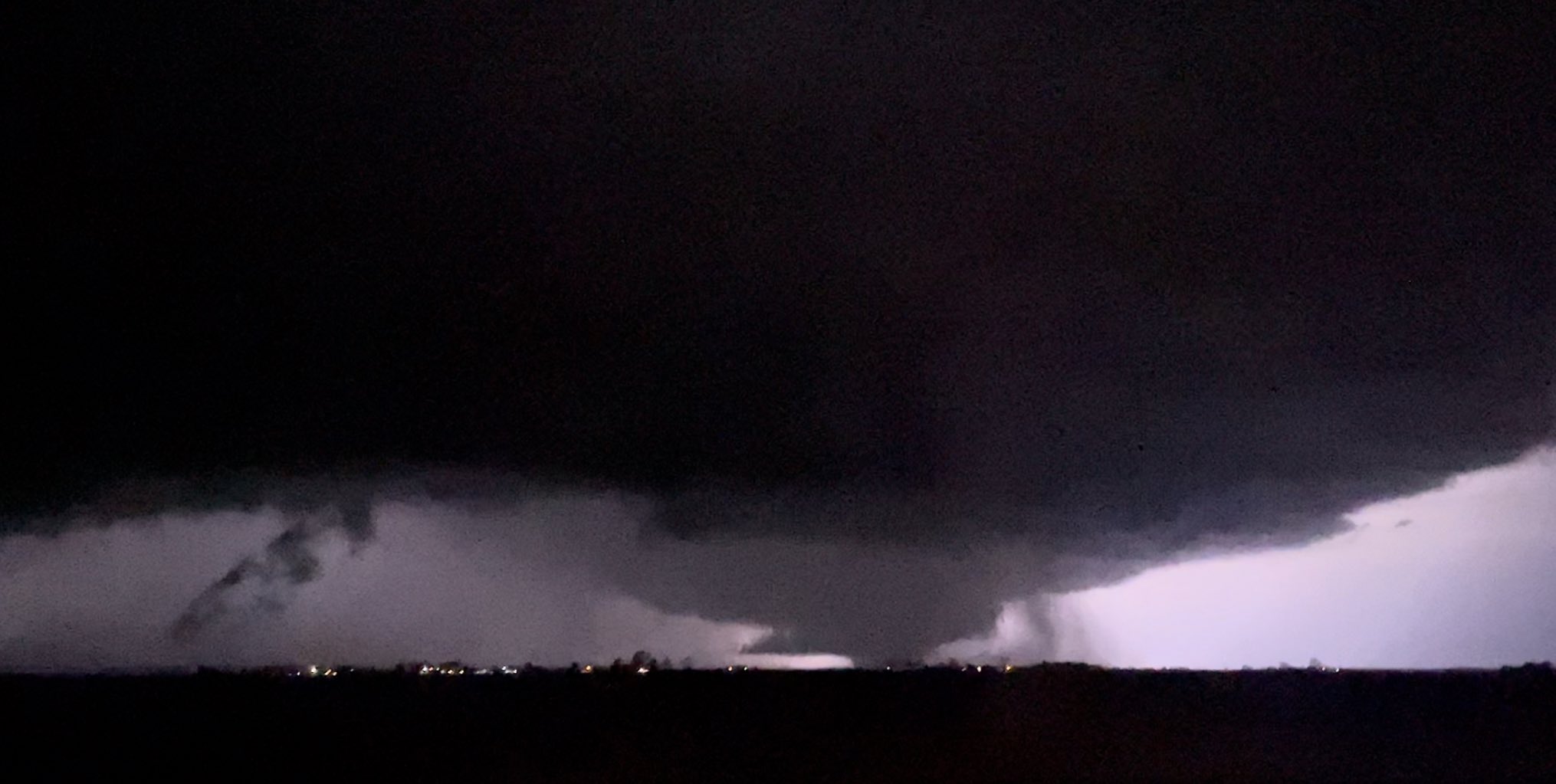 Reed Timmer, PhD on Twitter "Massive mesocyclone with a wedge tornado