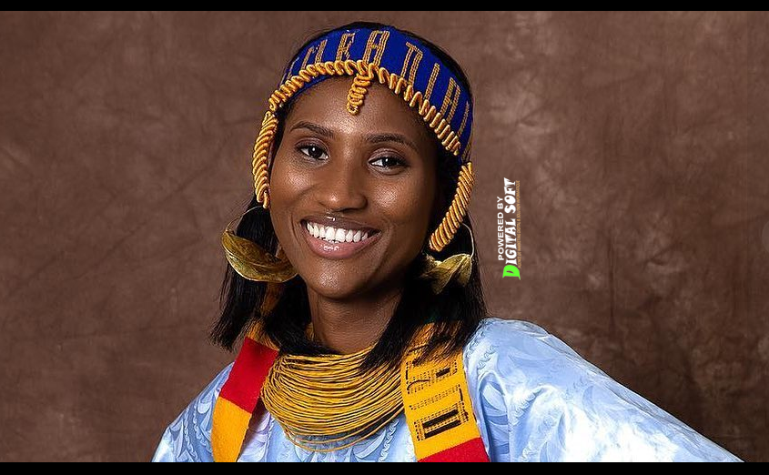 DigitalSoft_'s tweet photo. Le Gouvernement Guinéen 🇬🇳 vient d'offrir un chèque de 50 000$ pour soutenir la candidate Saran Bah pour représenter le pays à Miss Monde 2021 
🤨 Le chèque a été remis à sa mère 🤨
#MissWorld #MissWorld2021
🌟#DigitalSoft🌟 https://t.co/WlSCahR0IN