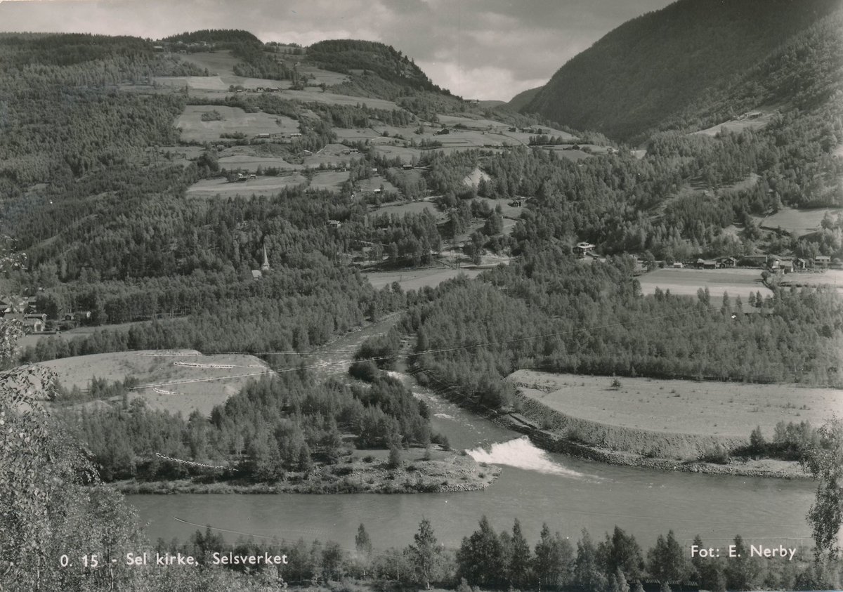 Dette Facebook-prosjektet var en alternativ metode for raskt å få samlet inn lokalhistorie på en enkel måte. Hva synes du om denne måten å gjøre det på? facebook.com/293744588414/p…
