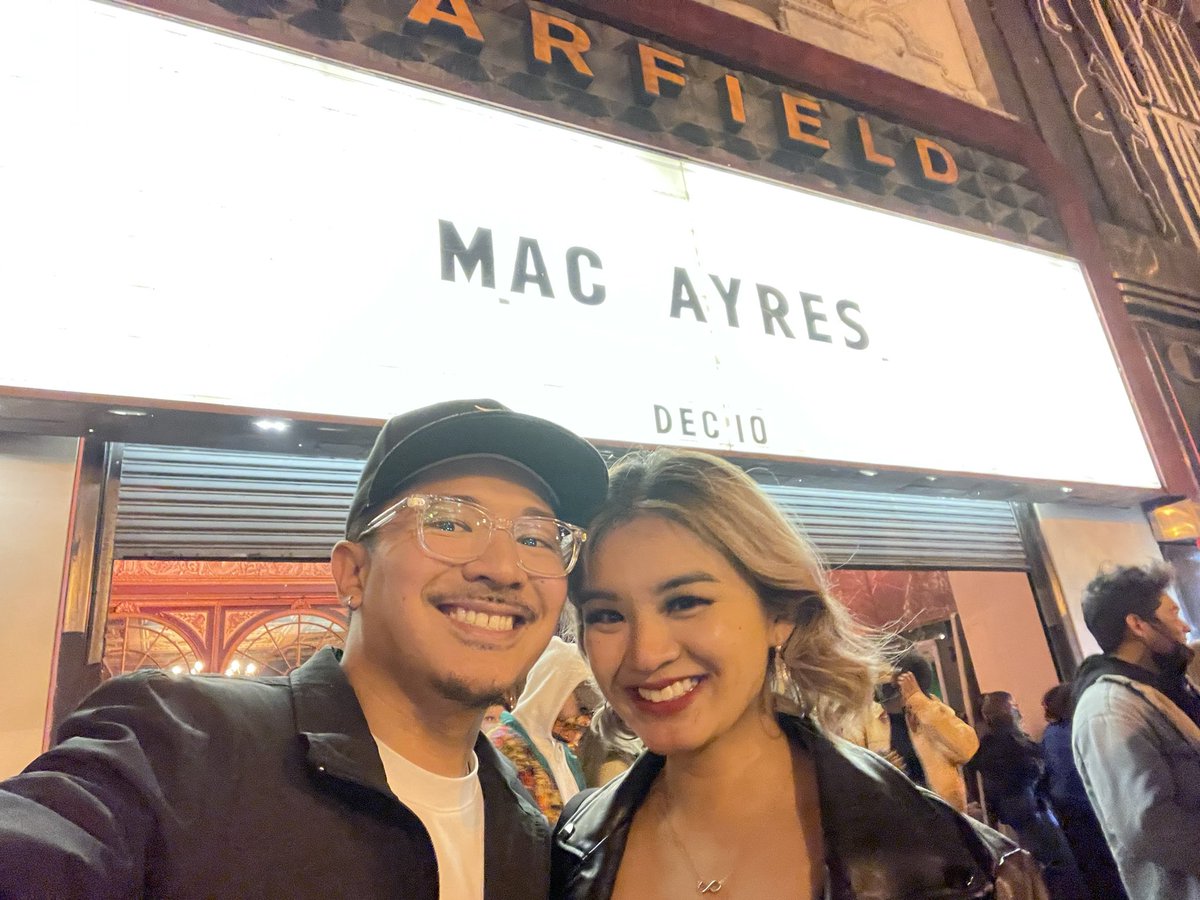 JPMicael's tweet photo. Seeing @mmacayres live just was awesome. A true vocalist and musician. Smoooooooth with it 🙌🏼🙌🏼 https://t.co/GsxXUeINVm