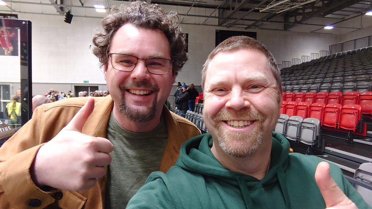 stevej73's tweet photo. @dan_routledge @McrGiants @GlasgowRocks @NatCoombs @KieronAchara @drew21pink @antrowe33 Great game. Thank for the pic 🏀👍🏻 https://t.co/WqSwlAP3Qo