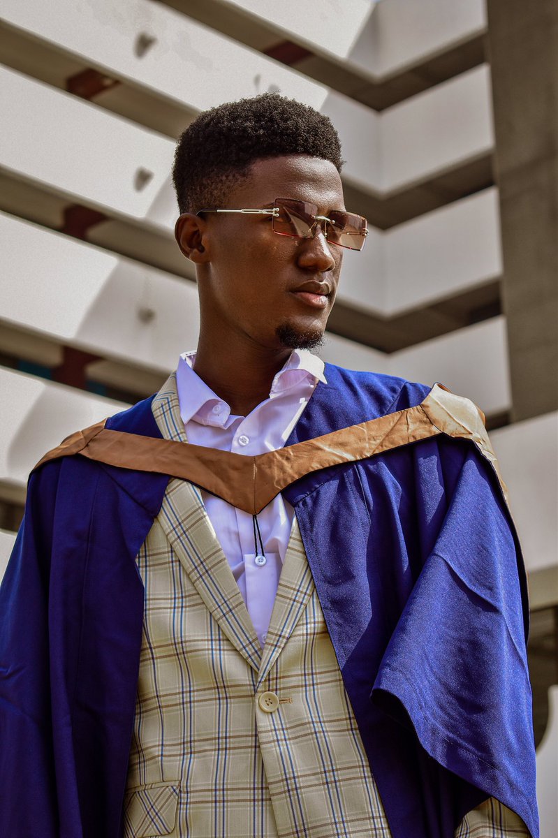 iam_kiddee's tweet photo. Turned a 1.8 CGPA in 100L to a 3.7 CGPA in 400L, it can only be God 🙏🏽 I am finally done with OAU. https://t.co/3lnUSpaubn