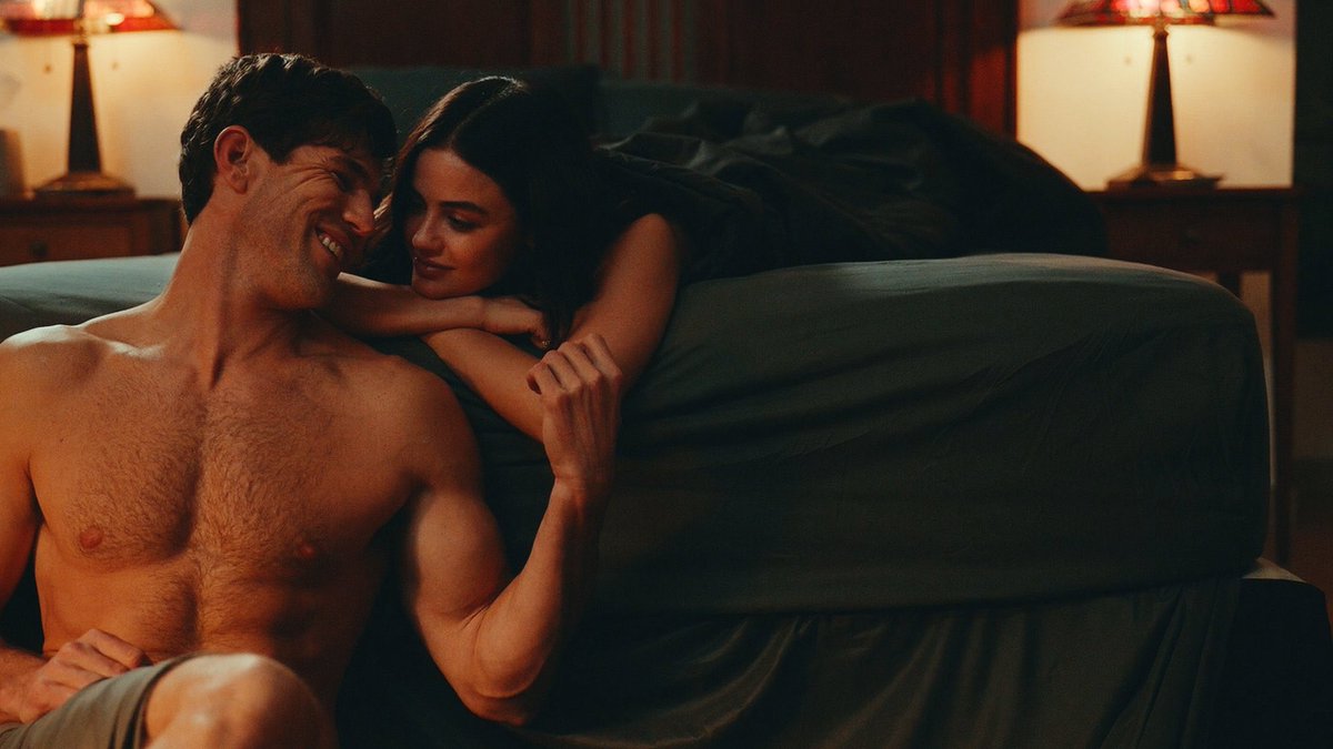 the chemistry between lucy hale and austin stowell #TheHatingGame.
