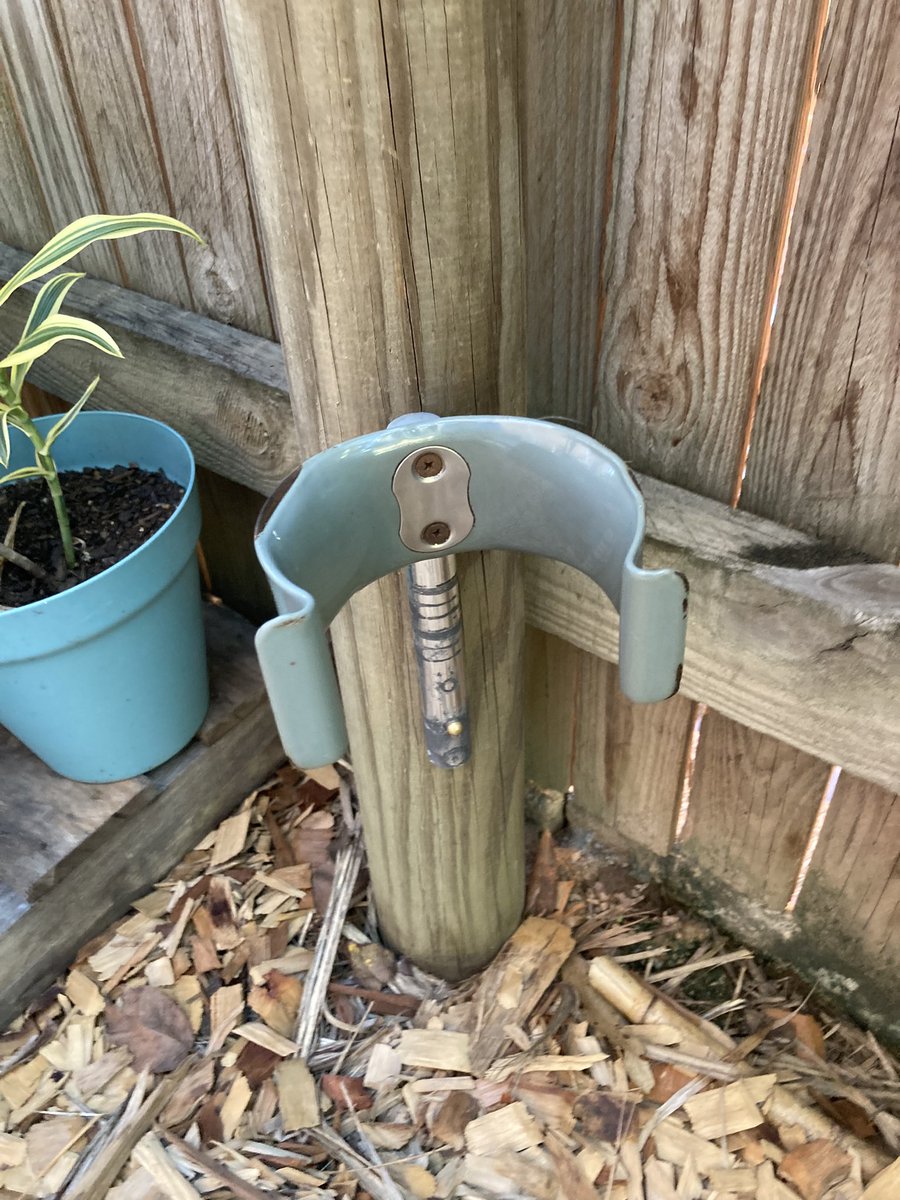 bilfulaAU's tweet image. What to do with crutches when they’re past their use by date. #Recycle them into plant holders. #MobilityAid #MobilityAidRecycling