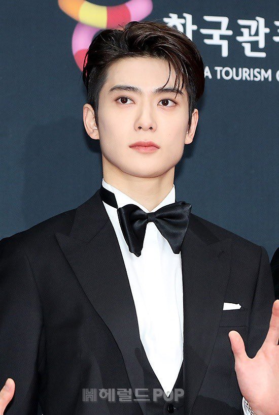 hourly jaehyun tweet media