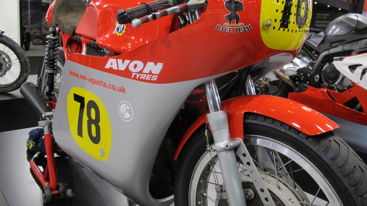 Diamondcoatings's tweet photo. We closed last night with a few sneaky pics from the quiet halls of @motorcyclelive - let's open with some more. Come and see our Heated Visor Demo - we're pretty confident you'll be impressed! Hall 4 - Stand 4B05
#heatedvisors #motorcyclelive #bikesure #VISIN #Demist https://t.co/Rstc853KTO