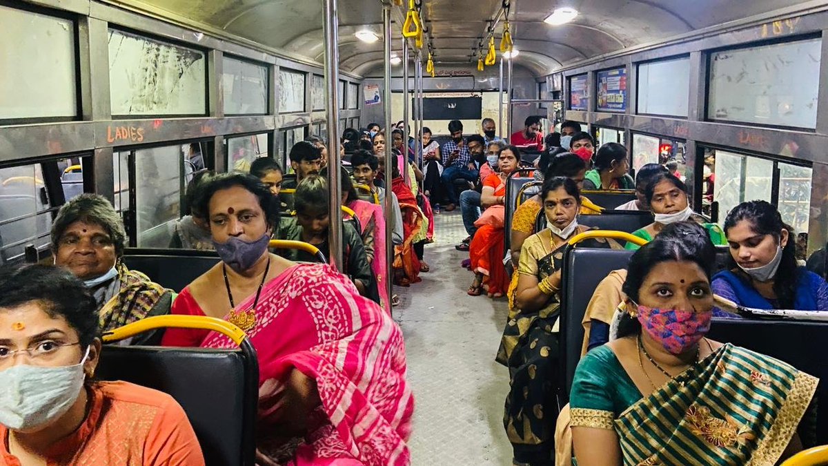 SajjanarVC_IPS's tweet photo. Share your candid moment of travelling in #TSRTC  Buses.

Use #IchooseTSRTC https://t.co/hWCXpxDJnH