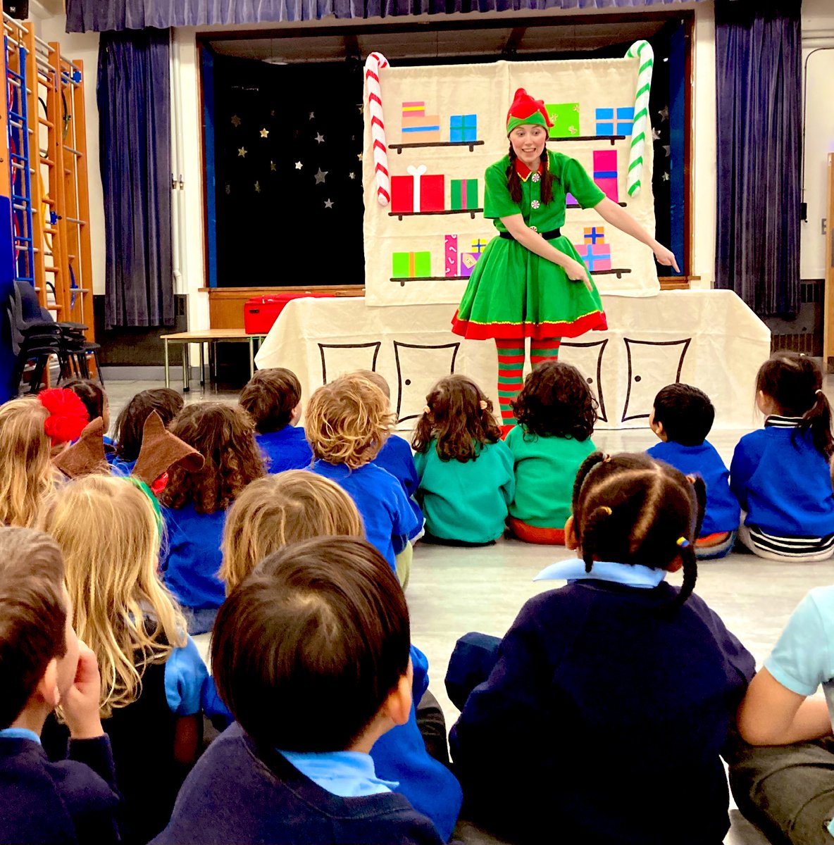 Reception_BG's tweet photo. EYFS loved their visit from Tinker McJingles yesterday afternoon! Thank you @bigfootarts #Christmasiscoming #EYFS @BishopGilpinPS https://t.co/xlYENerO6V