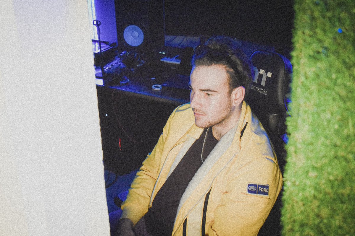YungWhitty's tweet photo. If only y’all knew what was going on behind the scenes 

📸@prodbyquinta https://t.co/AZd6g2uLBl