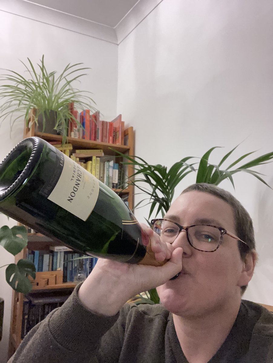 Rebecca Bell tweet media