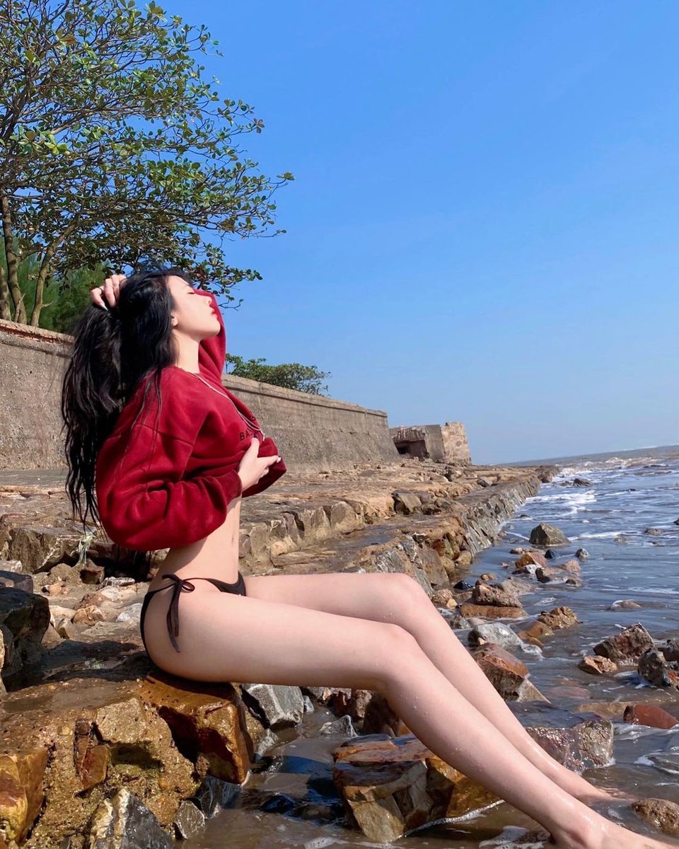 BossHob's tweet photo. Thèm tắm biển waa https://t.co/rijcpe1HcC