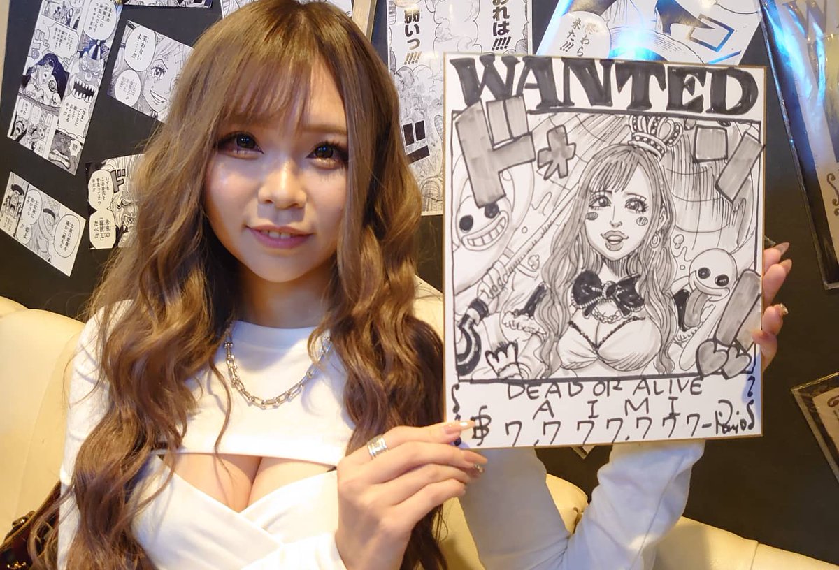 ずーっと延期になってた大阪難波心斎橋あたりのバーDさんで似顔絵イベント1日目!大阪はノリが良くて個性的な方がたくさんくるので大好き!お店もかなりパワーアップしてました⭐
みんなこの世界の主人公