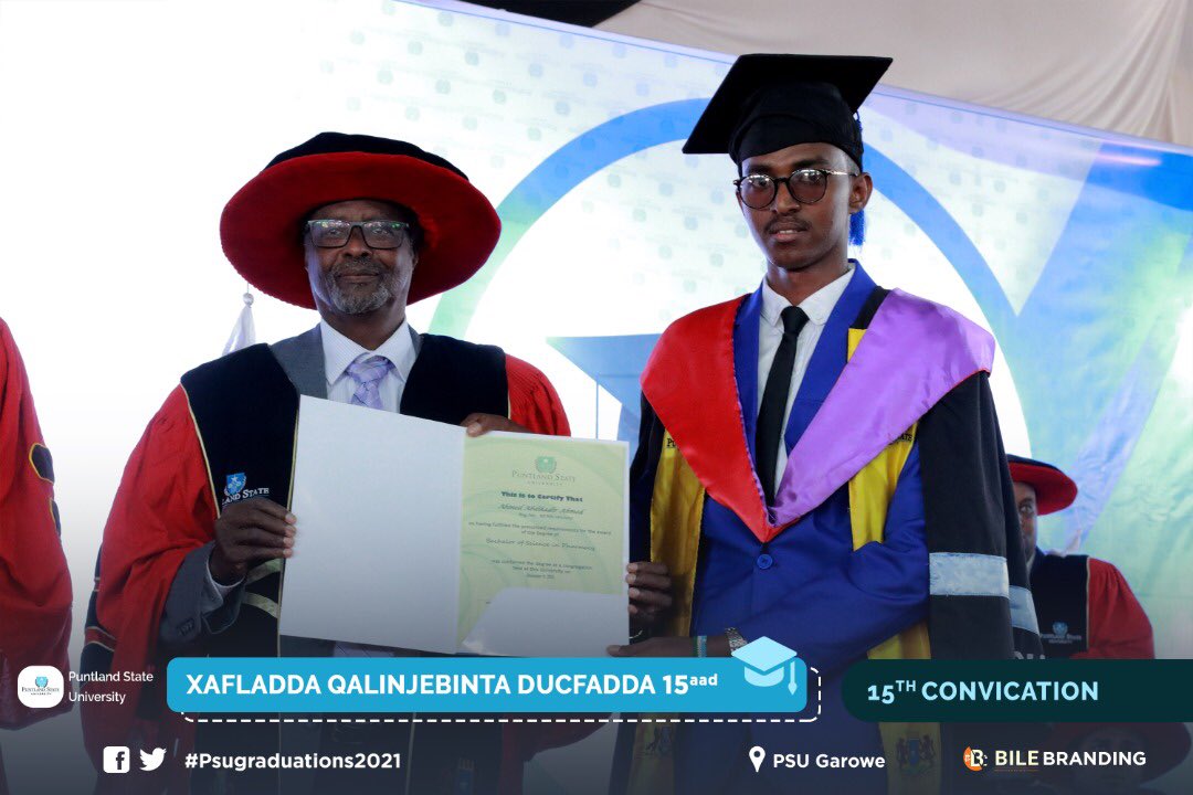 ExplorePSU's tweet photo. Ardayda kaalmaha labaad ka galay Kuliyadaha ka qalin jabinaya Jaamacadda PSU dufcadii 15aad 

#psugraduations2021 https://t.co/V5gaFdIhyq