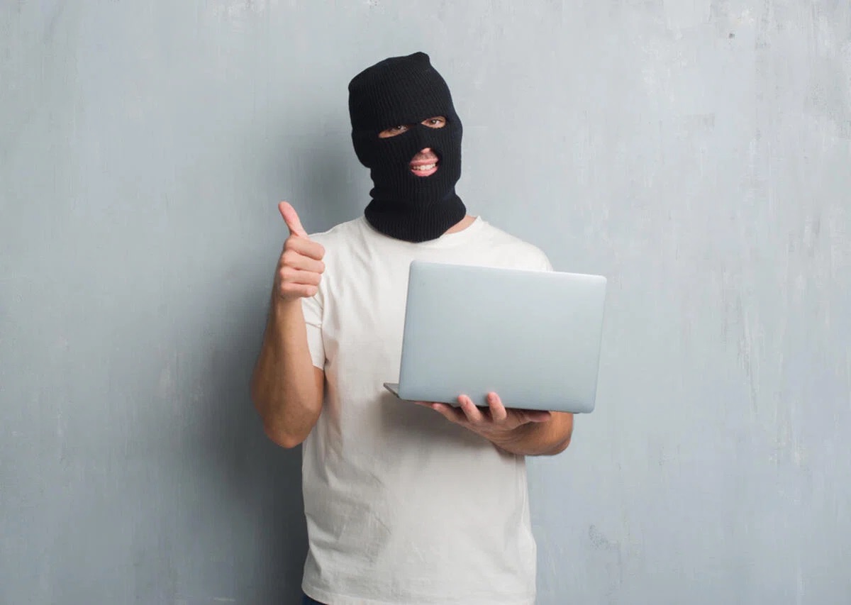 AndyInfoSec_'s tweet photo. Hackers reported 21% more vulnerabilities in 2021 than in 2020 - https://t.co/QZ3xheZBI0
#hacker #hacking #vapt #cybersecurity #infosec #ethicalhacker #ethicalhacking #vulnerability #rvdp #vulnerabiltydisclosure https://t.co/9aaQcMOB3B