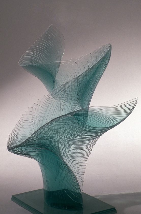 Glass sculpture by Japanese artist Niyoko Ikuta #WomensArt