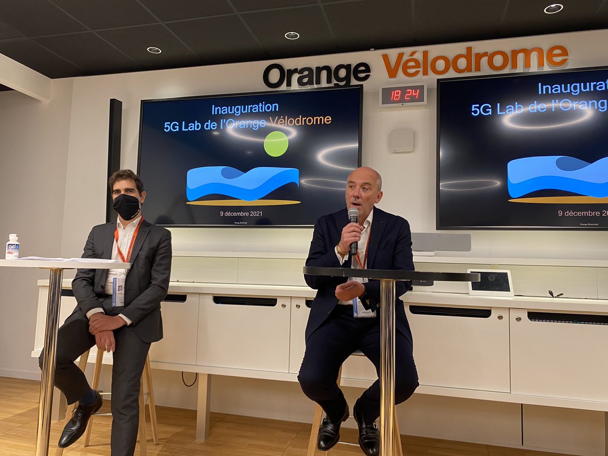srichard's tweet photo. Rencontre avec les équipes d’@enovacom_fr avant l’inauguration de l’@orange #5G Lab à l’@orangevelodrome à Marseille! 
Deux beaux exemples qui illustrent la force du #numerique et de l’#innovation dans tous les domaines, dans la santé autant que dans le sport ! https://t.co/hnHG0d8wGO
