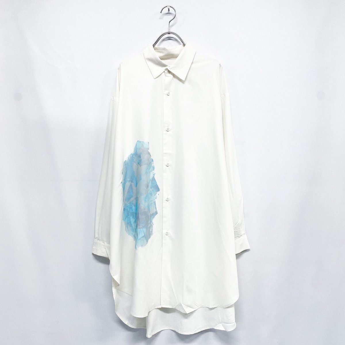 some0658's tweet photo. 【 Matiere paint apparel 】

すべて一点もの。

本日21:00より販売開始。

https://t.co/AjrrEkdWN8 https://t.co/aAsSlqVlhE