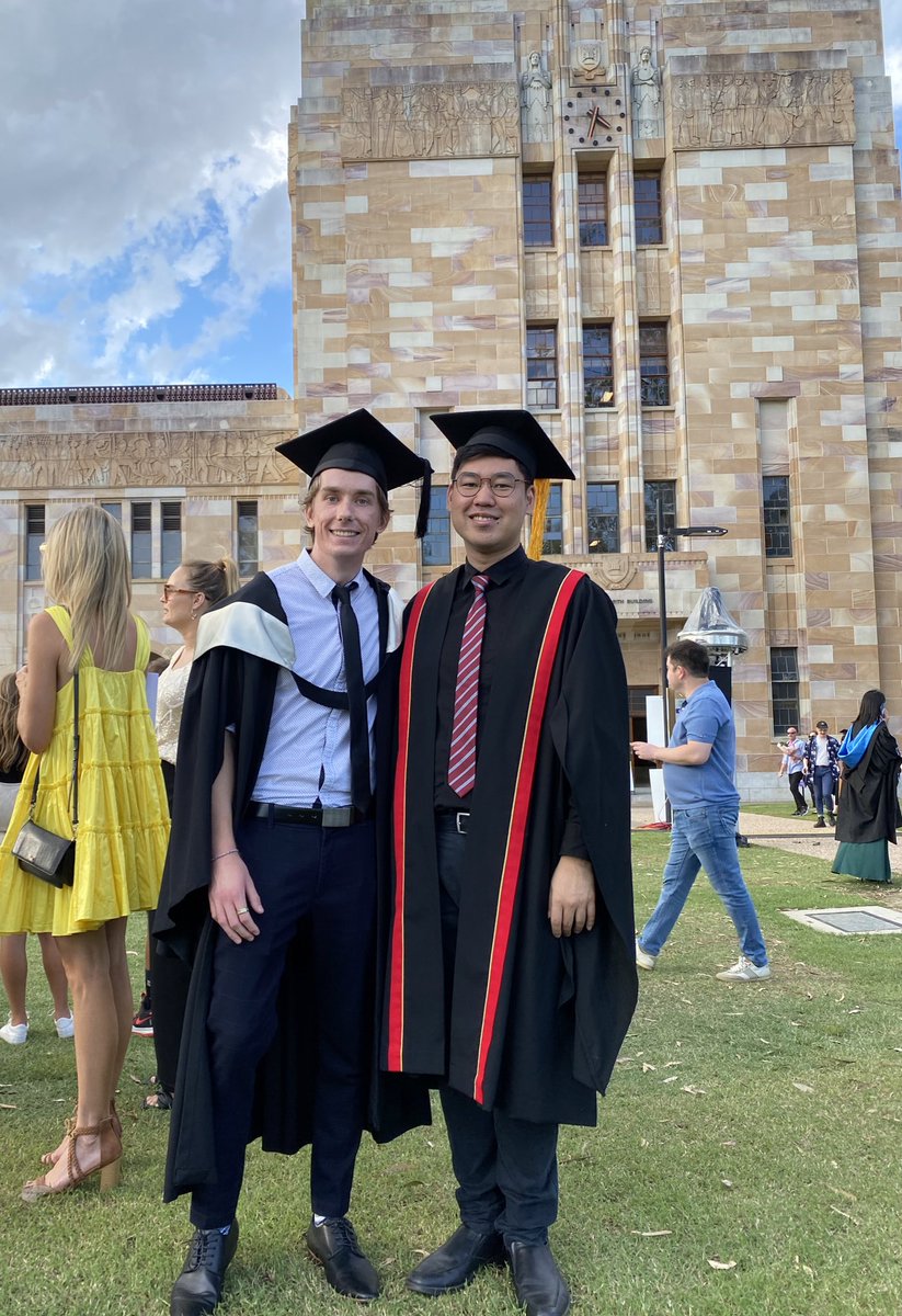 RickyNYLee's tweet photo. Biggest congratulations to the 2021 UQ Education cohort! 
Thank you for being my first tertiary class; I cannot wait to see the amazing things you will all achieve in the upcoming years ❤️💐 
#UQ #graduation #firstyearteaching https://t.co/SY3jQB8WpT