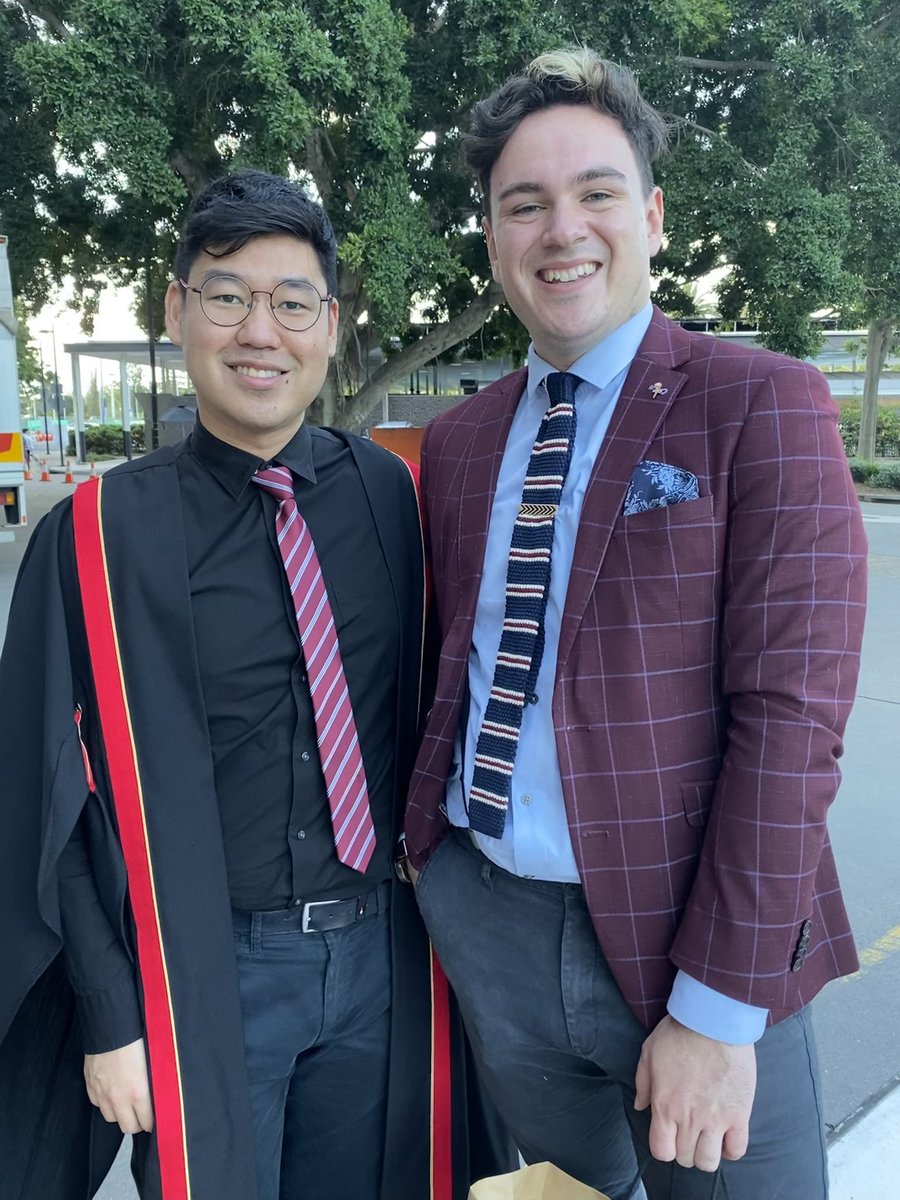 RickyNYLee's tweet photo. Biggest congratulations to the 2021 UQ Education cohort! 
Thank you for being my first tertiary class; I cannot wait to see the amazing things you will all achieve in the upcoming years ❤️💐 
#UQ #graduation #firstyearteaching https://t.co/SY3jQB8WpT