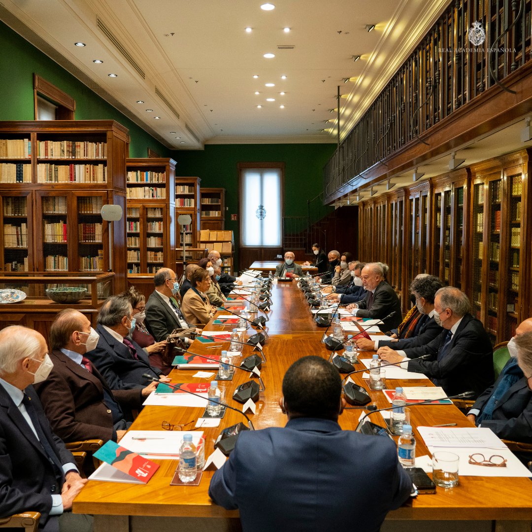 La Academia Ecuatoguineana de la Lengua Española <a href="/AEGLE_GQ/">AEGLE-GQ</a> participó activamente en la reunión de trabajo sostenida por la ASALE en la conmemoración de sus 70 años. Para más información, puedes visitar este enlace:
asale.org/noticias/reuni… 
<a href="/RAEinforma/">RAE</a> <a href="/ASALEinforma/">ASALE</a>