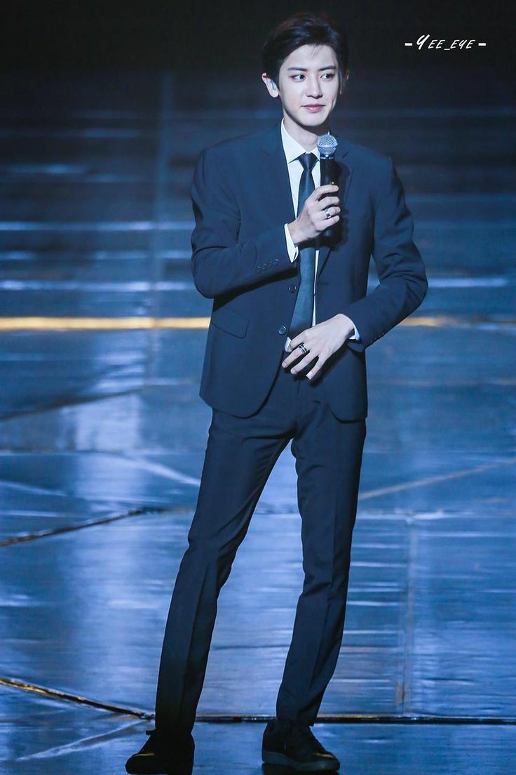 No man has ever looked this handsome in formals. #찬열