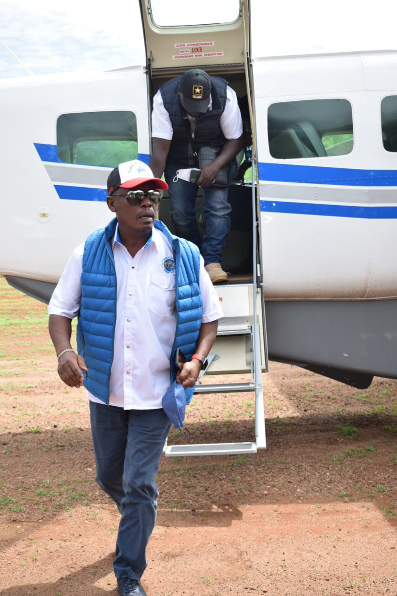 Tujibebeparty's tweet photo. Party leader @honkabogo has arrived in Mahoo Ward, Taita Taveta county for a series of engagements, among them to drum up support for the party candidate Samwel obwoge ahead of the by-elections slated for the 16th of December 2021.
#tujibebe #TujengeTaifa #Mahoo https://t.co/nBQErb6oFj