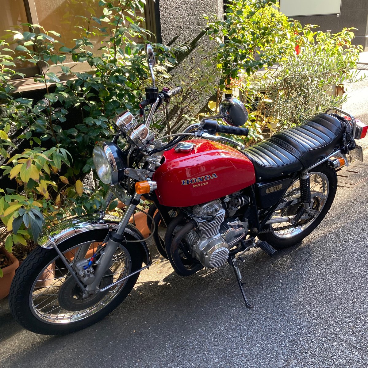 マー坊様 ハンドルの角度やシートといい再現度まじ凄ぇ。勝手に撮っちゃった