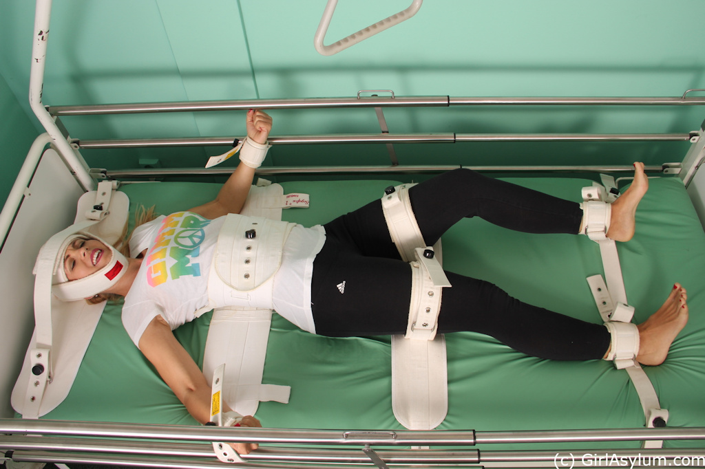 Bondage doctor messy shorts