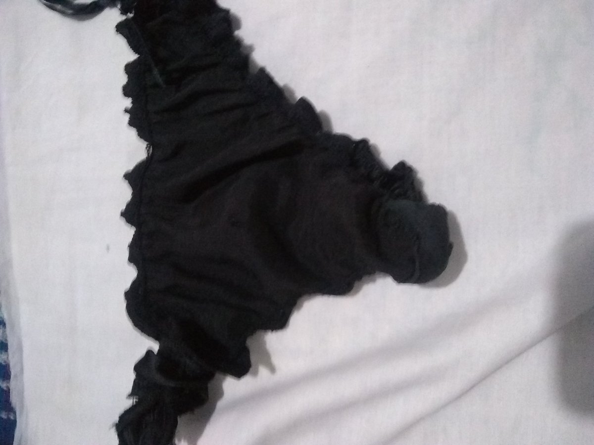FEncaje's tweet photo. Un aporte de un seguidor son las tanguitas de su vecina 🍆🍑🍆🍑 muy ricas https://t.co/7d6K8zEag3