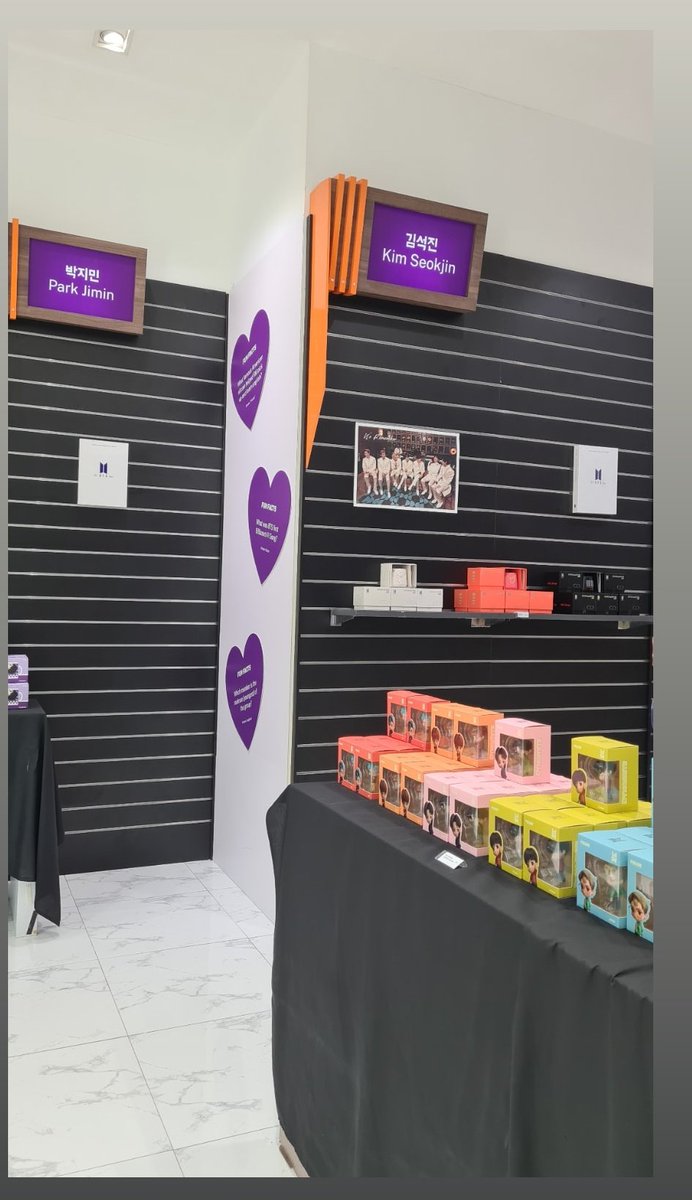amandachiahy's tweet photo. #BTS Experience Zone - WE REMEMBER at SUNTEC CITY.
At Suntec City, North Wing, #01-476/482.
🎟 Entry to the BTS Experience Zone is bundled with every purchased copy of “The Fact BTS Photobook Special Edition: We Remember” at $65.
#bts #suntec #BTSExperience https://t.co/nigA2lUpYs