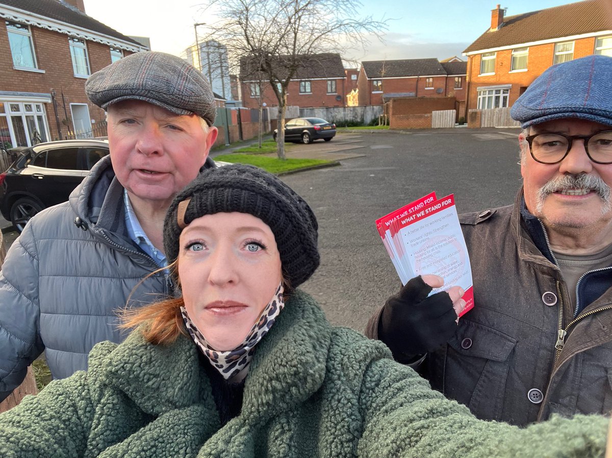 workersparty's tweet photo. ❄️We were out and about in a cold and wet west Belfast with our new leaflet and an Uachtaráin. 
🇮🇪✊🏻🚩

The Workers’ Party want to build a society where all workers have a better life. 

Fight back! https://t.co/RldOwwk40F https://t.co/ZBy1PjmzYq