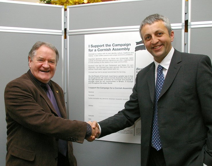 MebyonKernow's tweet photo. On the eve of the 20th anniversary of the 50,000 declarations at 10 Downing Street, we should remember that MK members &amp; others have continued to campaign for more powers for Cornwall. The campaign is ongoing, and an exciting new developments is the launch of (AUOB) Kernow. https://t.co/3jUy0gAKli