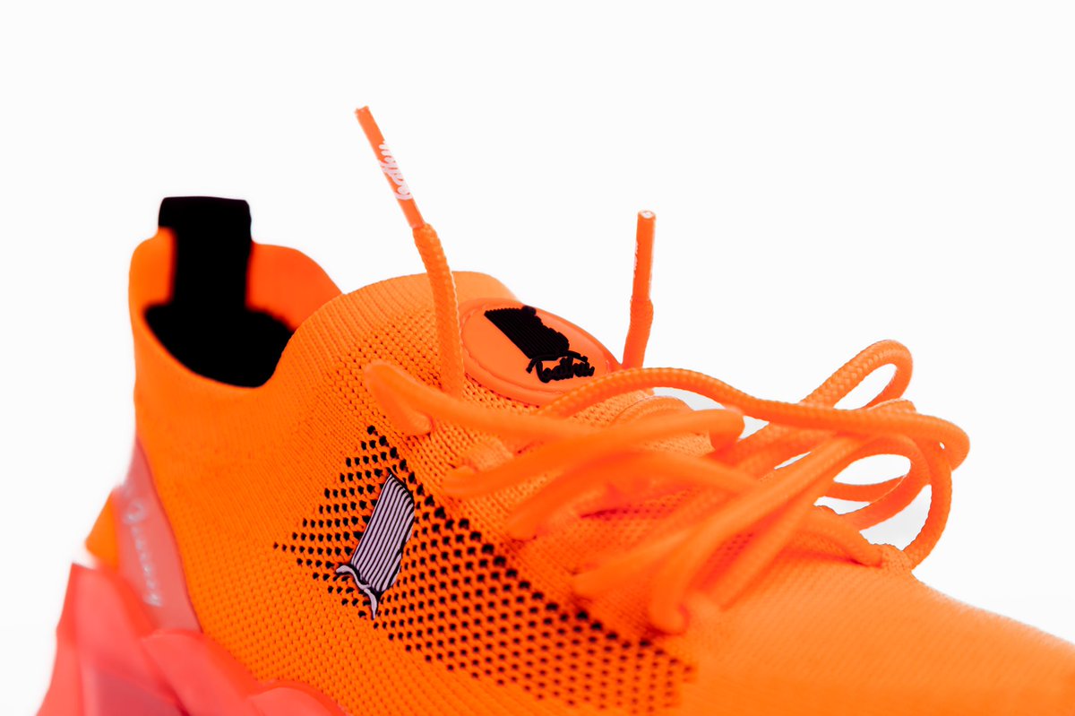 bathu_africa's tweet photo. Summer can never be complete without a pair of Bathu sneakers 

Make sure you get yourself a pair of the NEW ORANGE SKY EDITION 🍊 

Now available online and selected stores. 

#BakeneKaBathu 
Shop: https://t.co/9Ue4KJ5n8h https://t.co/gI8eW9C0yT