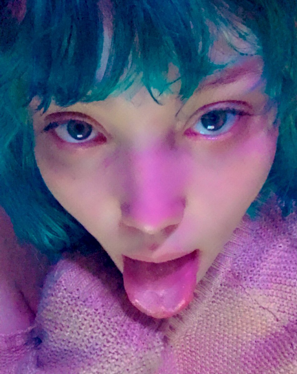 faespit's tweet image. i’d look so much cuter with a load on my face ✨💞