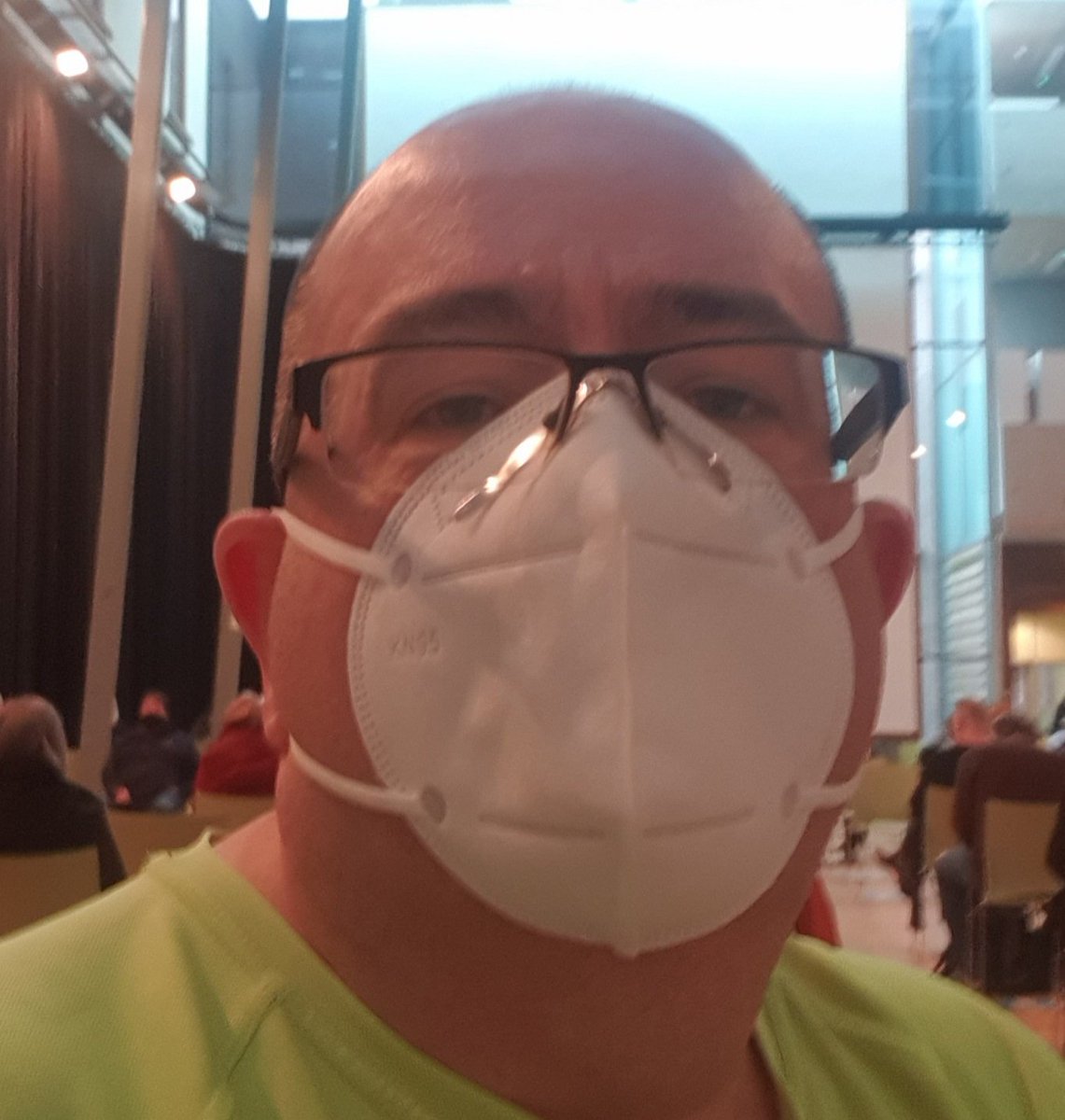 Worth the wait! Old enough to attend walk-in booster vax clinic in Cork City Hall this AM.  Hats off to <a href="/HSELive/">HSE Ireland</a> <a href="/paulreiddublin/">Paul Reid</a> + team for efficient experience.  Great to see thousands of others in good mood + eager to build our community protection.