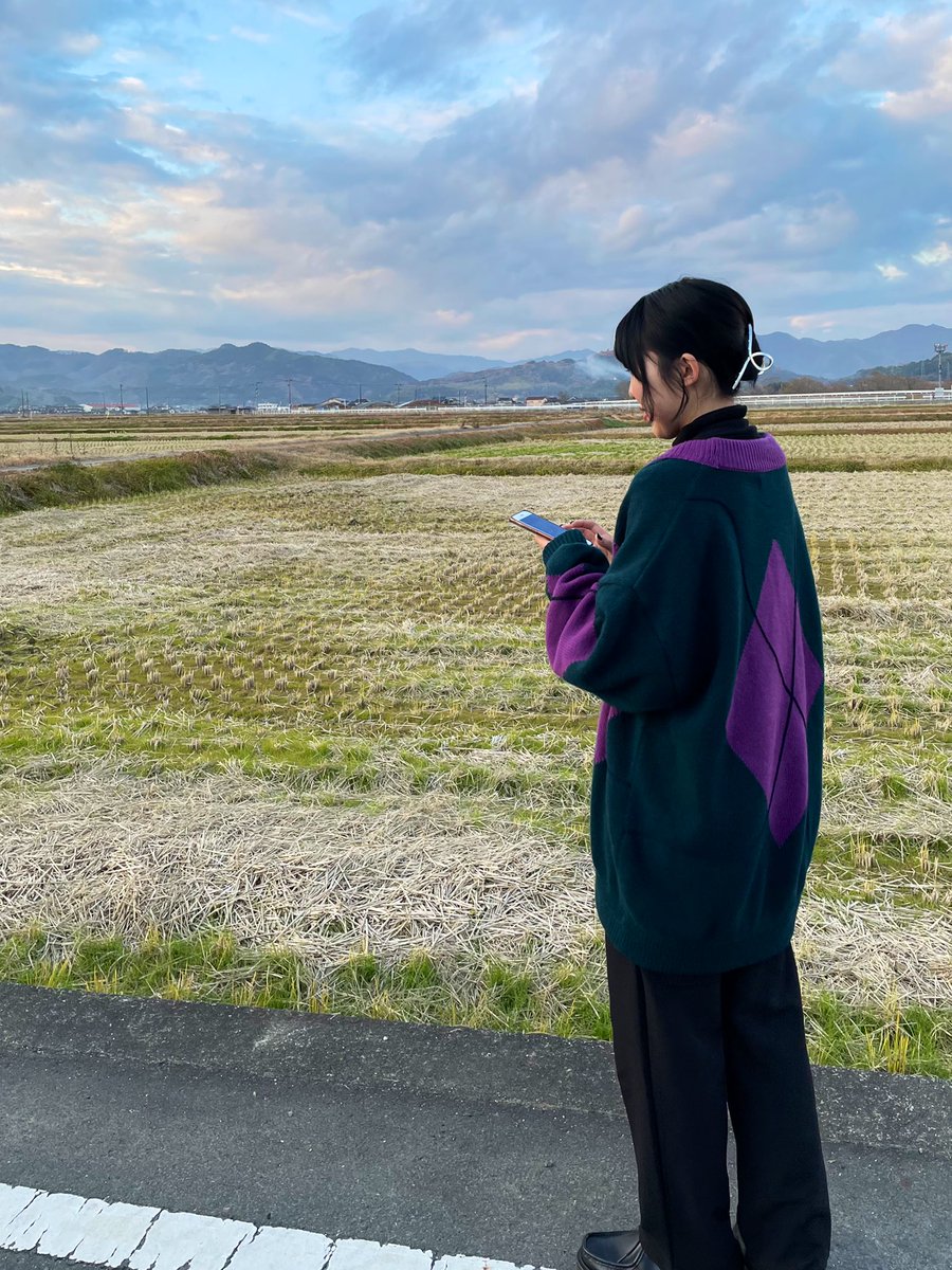 ____yn35_'s tweet photo. 借りたカーディガンが可愛すぎる https://t.co/XYh9vxhxW7
