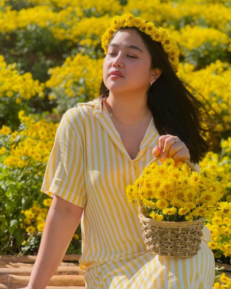 numfonnumfon26's tweet photo. 😘🌼ความ ฝดใฝ ยังไม่หมด🌼😘
รูปกว่าจะได้ ฝ่าดงผึ้งเป็นล้านครับ ^^ https://t.co/qKfd5h54iE